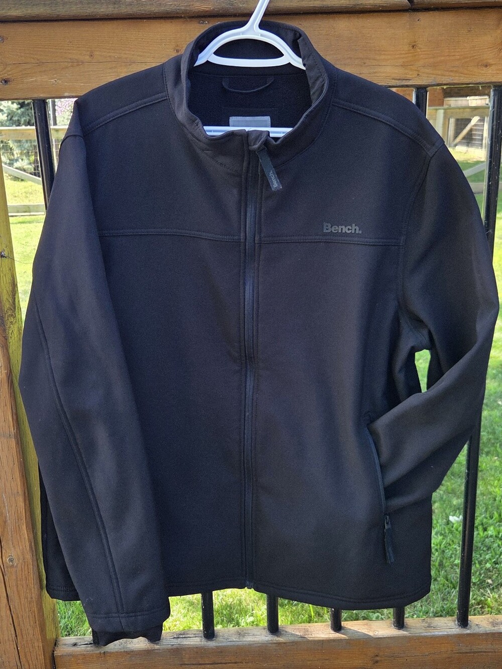 BNWOT Bench Black Full-Zip Jacket Mens XL